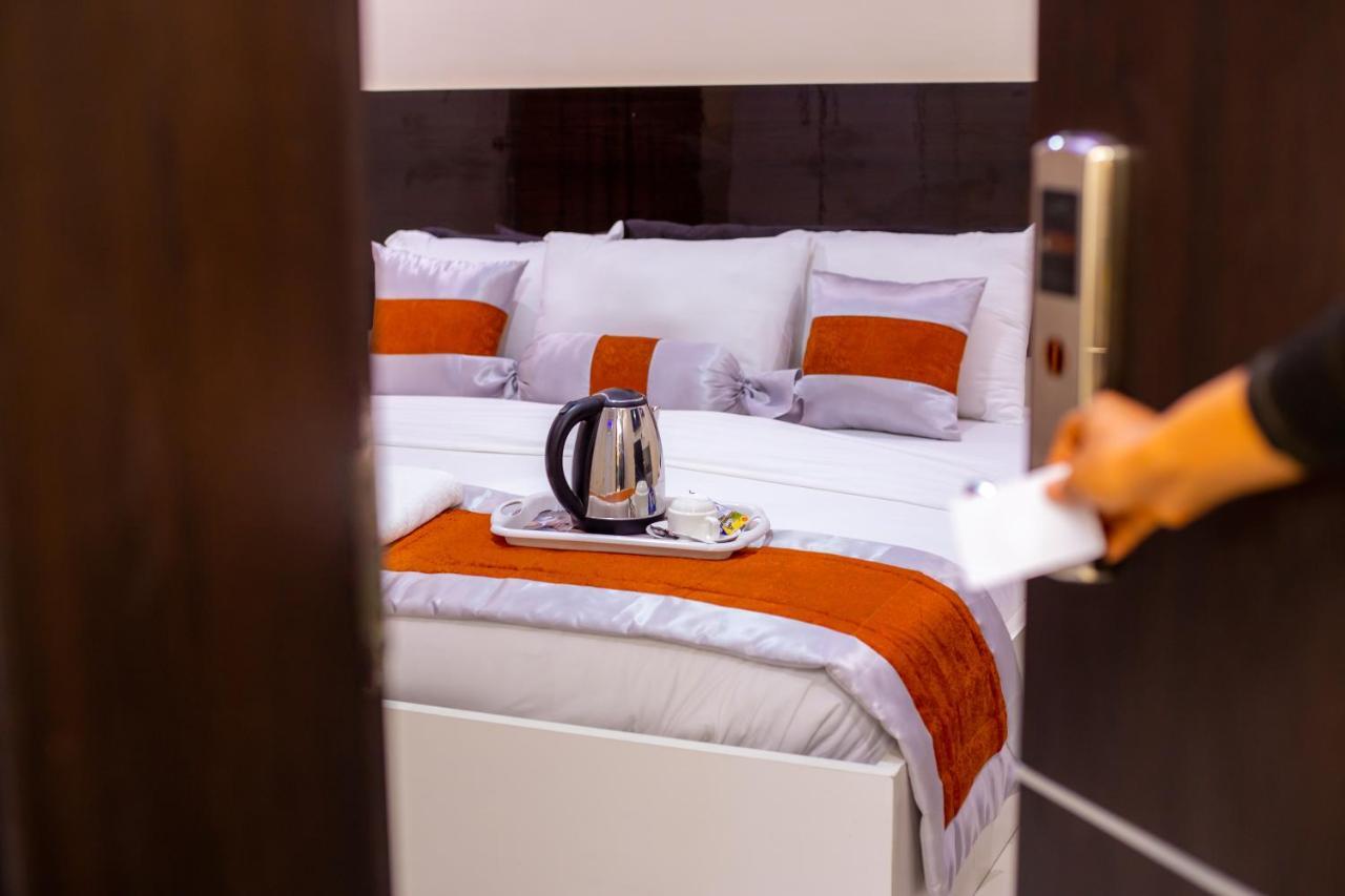 Appleville Suites Ikeja Eksteriør billede